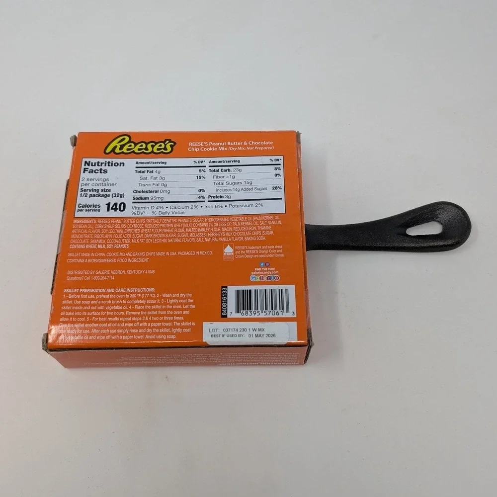 Reese's Peanut Butter Cookie Skillet Kit with‎ Mini Cast Iron Pan Holiday Gift